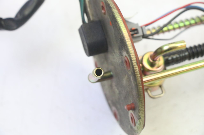 photo de POMPA CARBURANTE QUADRO 4 4D 350 (2015 - 2018)