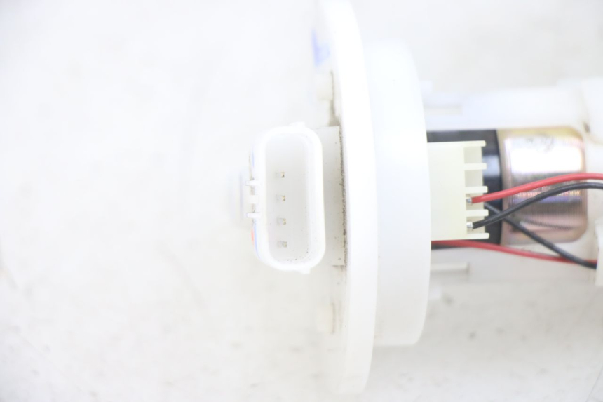 photo de POMPA DEL CARBURANTE APRILIA SXR 50 (2021 - 2023)