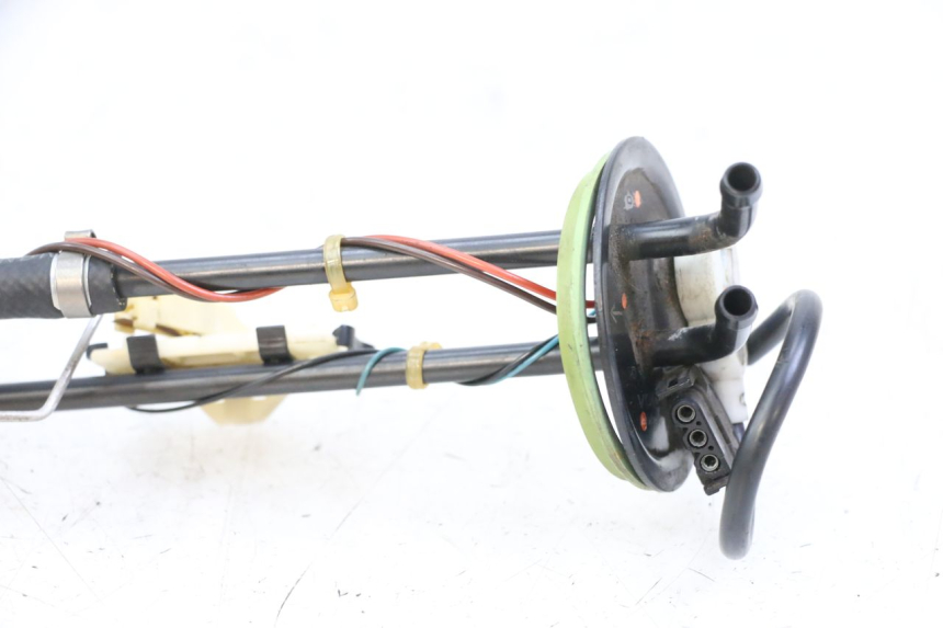 photo de POMPA CARBURANTE BMW C1 125 (2000 - 2003)