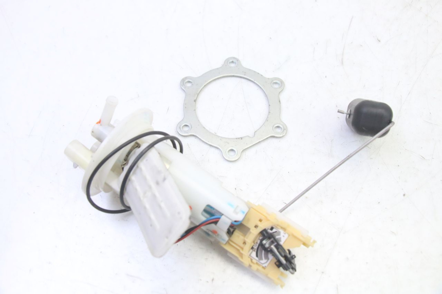 photo de POMPA CARBURANTE BMW G310 R 310 (2016 - 2020)