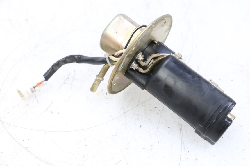 photo de POMPA CARBURANTE SUZUKI GSXR GSX-R 1000 (2003 - 2004) - Dettagli dei punti di fissaggio