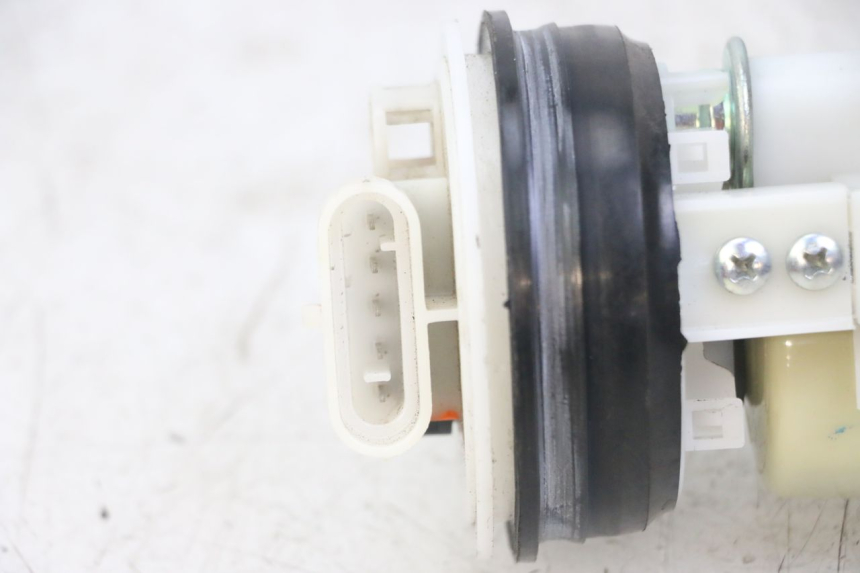 photo de POMPA CARBURANTE PIAGGIO IE MP3 YOURBAN 300 (2011 - 2016)