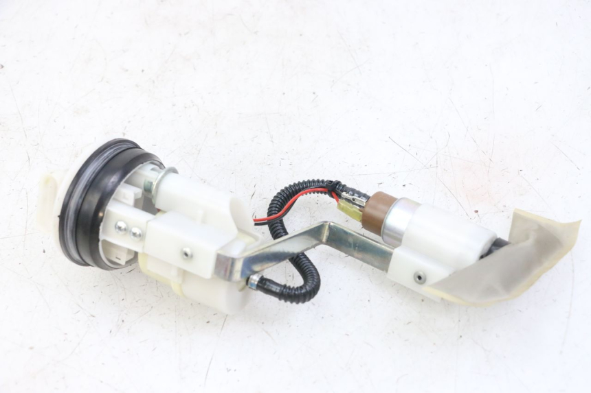 photo de POMPA CARBURANTE PIAGGIO IE MP3 YOURBAN 300 (2011 - 2016)