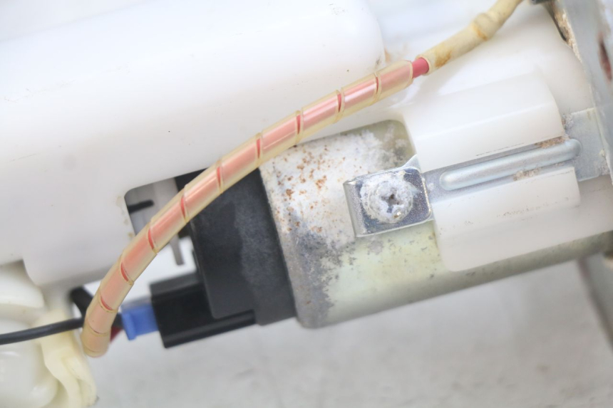 photo de POMPA DEL CARBURANTE KAWASAKI Z 750 (2007 - 2013)