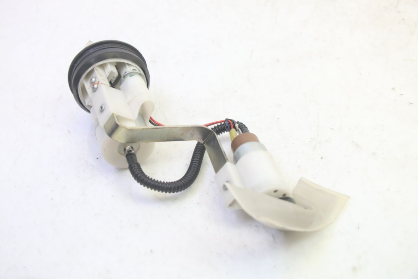 photo de POMPA CARBURANTE PIAGGIO MP3 HPE 350 (2018 - 2020) - Ricambio usato controllato