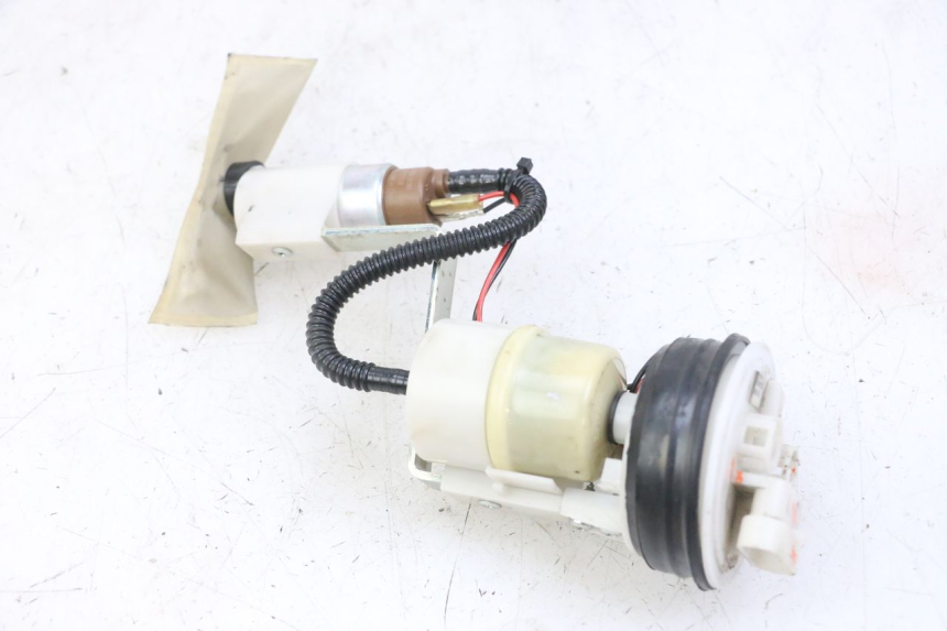 photo de POMPA CARBURANTE PIAGGIO MP3 LT 300 (2010 - 2016)