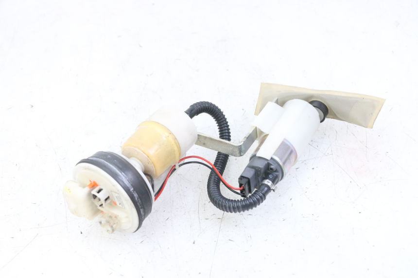 photo de POMPA DEL CARBURANTE PIAGGIO MP3 LT 400 (2007 - 2012)