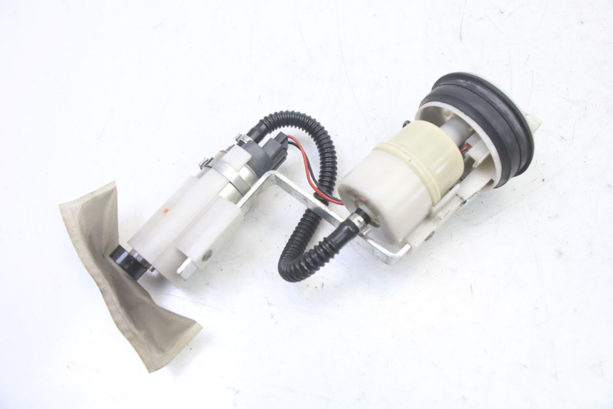 photo de POMPA DEL CARBURANTE PIAGGIO MP3 500 (2011 - 2015)