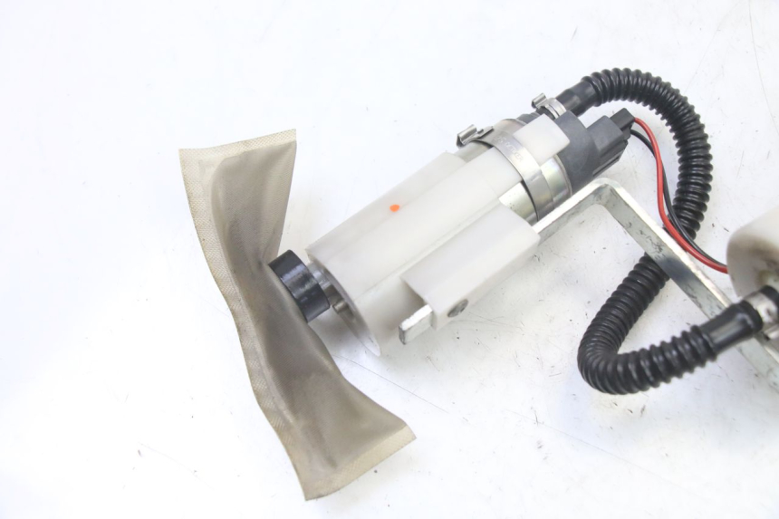 photo de POMPA DEL CARBURANTE PIAGGIO MP3 500 (2011 - 2015)