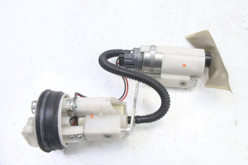 photo de POMPA DEL CARBURANTE PIAGGIO MP3 500 (2011 - 2015)