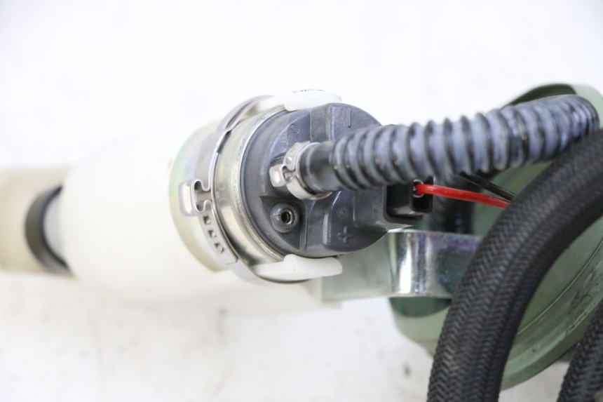 photo de POMPA CARBURANTE PIAGGIO MP3 500 (2014 - 2016)