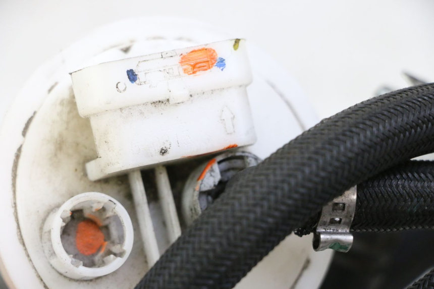 photo de POMPA CARBURANTE PIAGGIO MP3 500 (2014 - 2016)