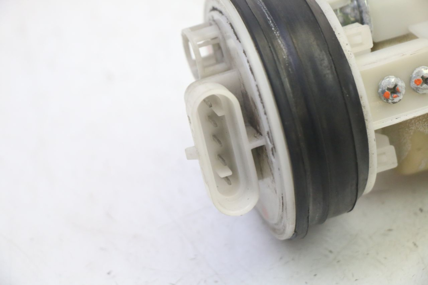 photo de POMPA DEL CARBURANTE PIAGGIO MP3 RL 250 (2007 - 2010)