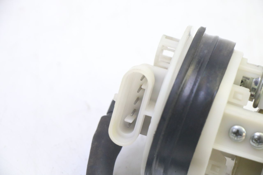 photo de POMPA DEL CARBURANTE PIAGGIO MP3 RL 250 (2007 - 2010) - Vista d'insieme del prodotto