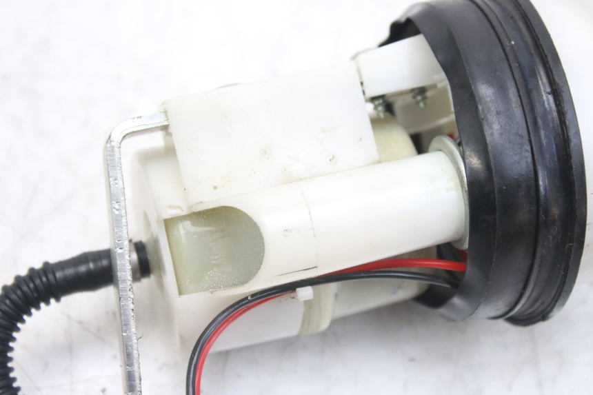 photo de POMPA DEL CARBURANTE PIAGGIO MP3 RL 250 (2007 - 2010)