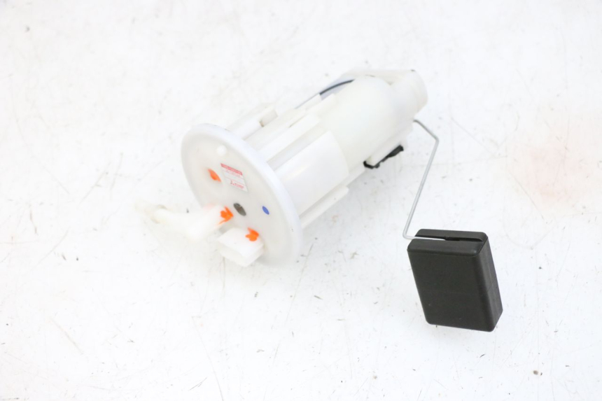 photo de POMPA CARBURANTE YAMAHA MT-07 MT07 ABS 700 (2018 - 2020) - Primo piano tecnico