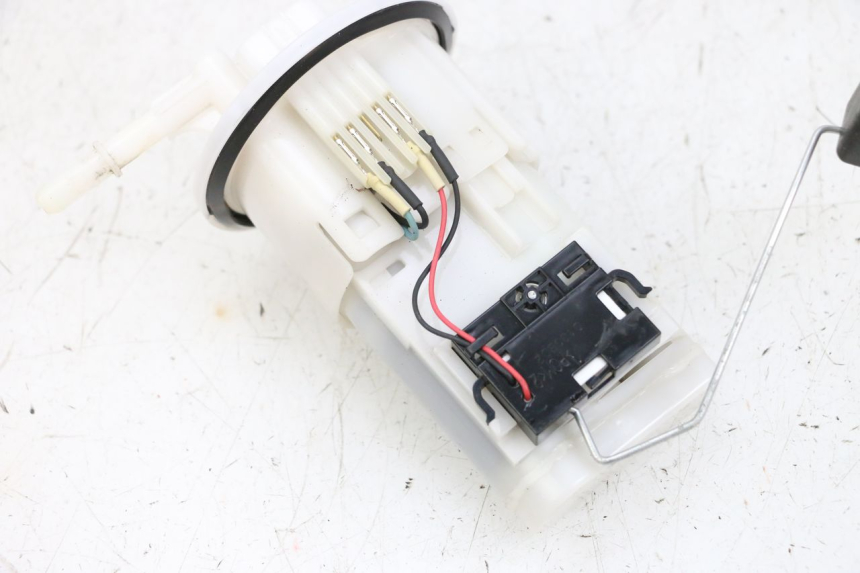 photo de POMPA CARBURANTE YAMAHA MT-07 MT07 ABS 700 (2018 - 2020) - Dettagli dei punti di fissaggio