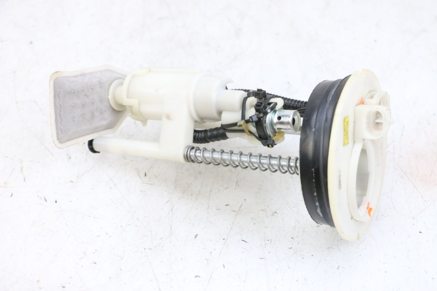 photo de POMPA DEL CARBURANTE YAMAHA NEOS NEO'S 4T 50 (2008 - 2016) - Stato della superficie e materiale