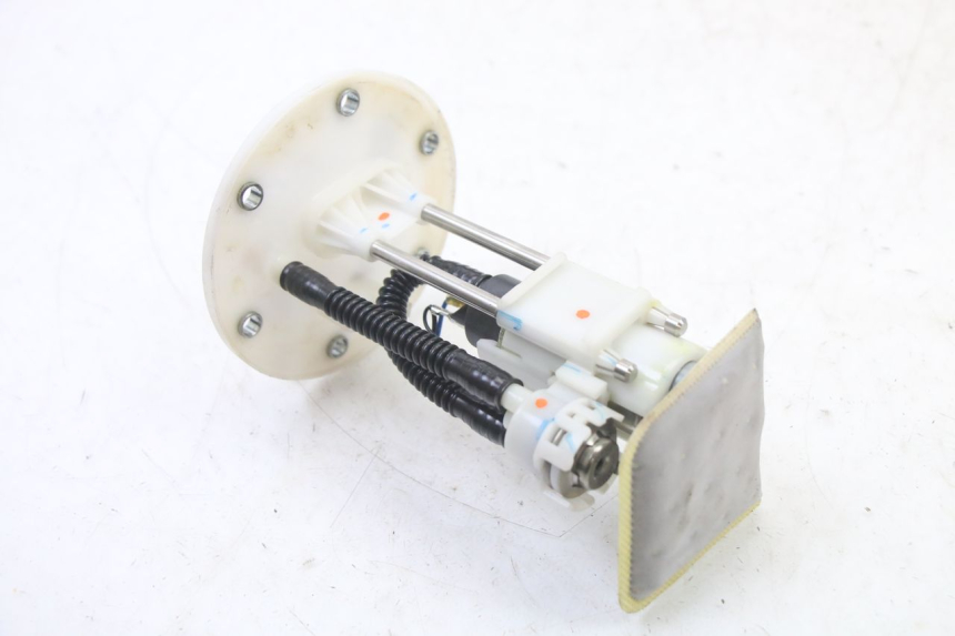 photo de POMPA DEL CARBURANTE SYM ORBIT III 3 4T 50 (2018 - 2021) - Altra angolazione