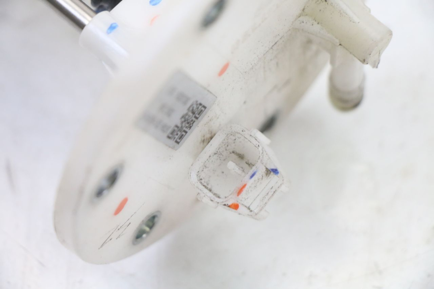 photo de POMPA DEL CARBURANTE SYM ORBIT III 3 4T 50 (2018 - 2021) - Dettagli dei punti di fissaggio