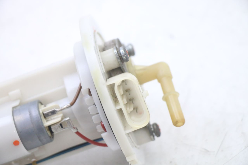 photo de POMPA DEL CARBURANTE PEUGEOT CITYSTAR 125 (2011 - 2017)