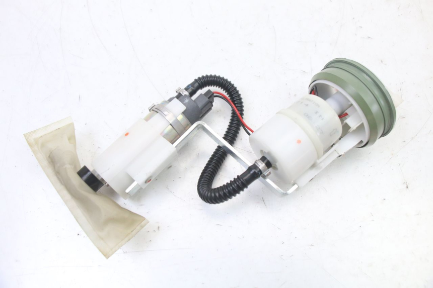 photo de POMPA CARBURANTE PIAGGIO MP3 500 (2014 - 2016)