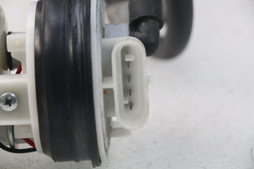 photo de POMPA CARBURANTE PIAGGIO VESPA LX IE 125 (2010 - 2012)