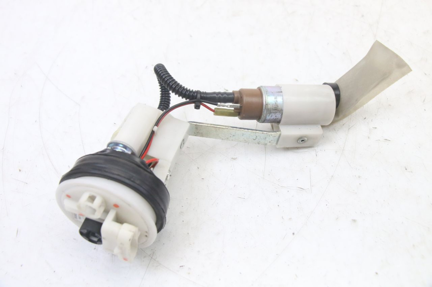 photo de POMPA CARBURANTE PIAGGIO VESPA LX IE 125 (2010 - 2012)