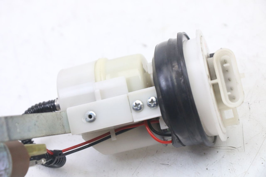 photo de POMPA CARBURANTE PIAGGIO VESPA LX IE 125 (2010 - 2012)
