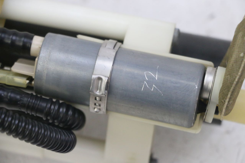 photo de POMPA CARBURANTE PEUGEOT SATELIS COMPRESSOR K15 125 (2006 - 2009)