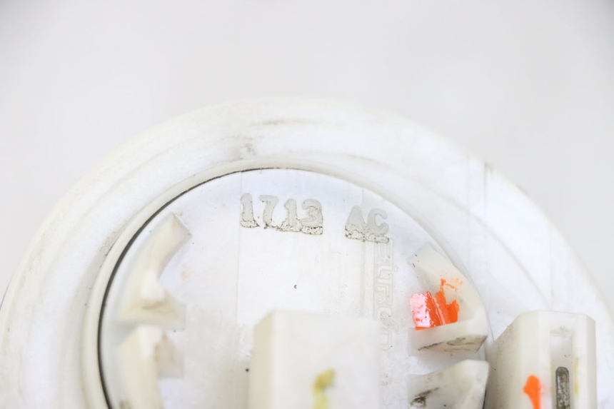 photo de POMPA CARBURANTE PEUGEOT SATELIS 125 (2013 - 2018)