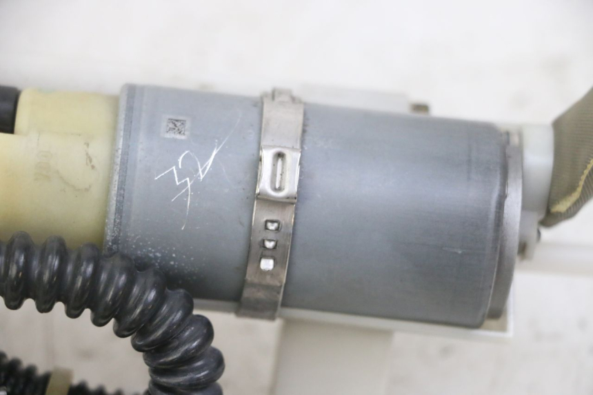photo de POMPA CARBURANTE PEUGEOT SATELIS 125 (2013 - 2018)