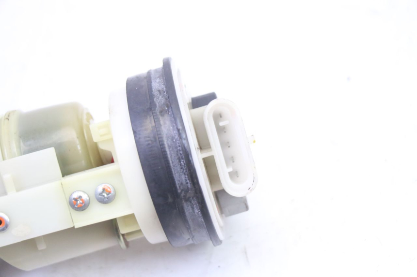 photo de POMPA CARBURANTE PEUGEOT SATELIS 250 (2006 - 2012)