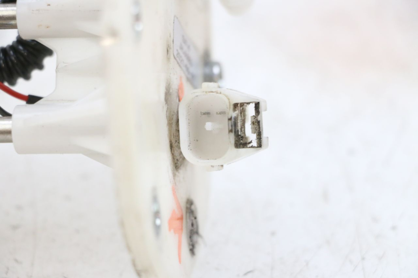 photo de POMPA CARBURANTE PEUGEOT SPEEDFIGHT 4 4T EFI 50 (2021 - 2025) - Ricambio usato controllato