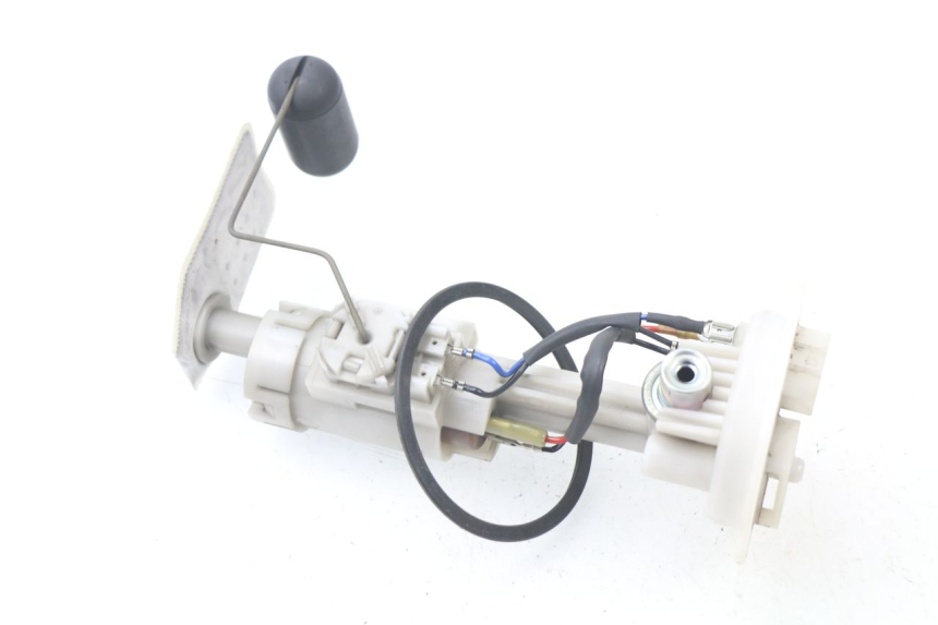 photo de POMPA CARBURANTE YAMAHA XMAX X-MAX ABS 125 (2014 - 2016) - Primo piano tecnico