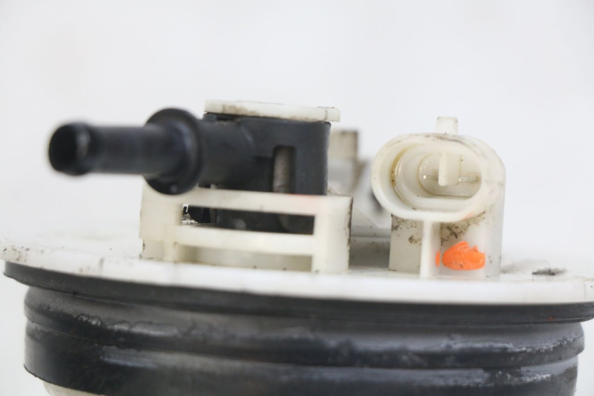 photo de POMPA CARBURANTE YAMAHA X-MAX XMAX 250 (2006 - 2009)