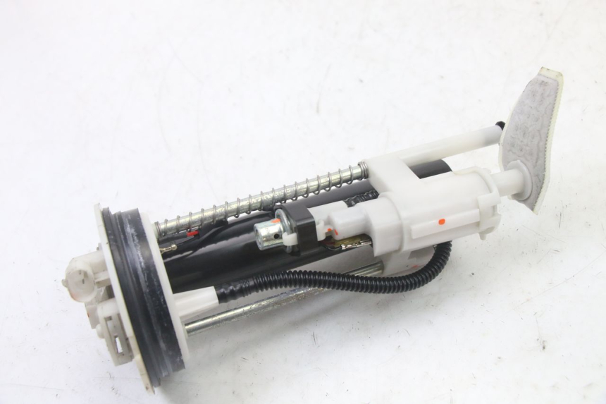 photo de POMPA CARBURANTE YAMAHA X-MAX XMAX 125 (2010 - 2014)