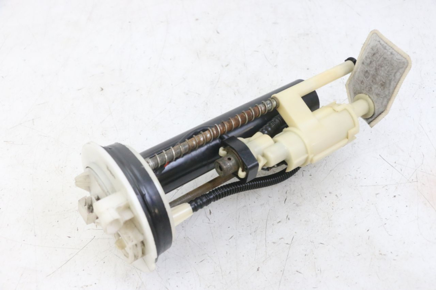 photo de POMPA CARBURANTE YAMAHA X-MAX XMAX 125 (2010 - 2014)