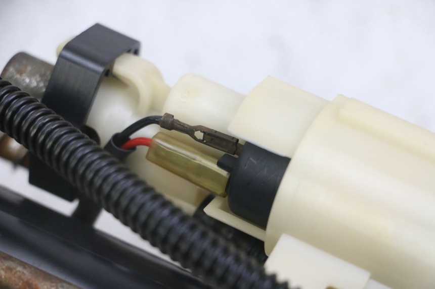 photo de POMPA CARBURANTE YAMAHA X-MAX XMAX 125 (2010 - 2014)