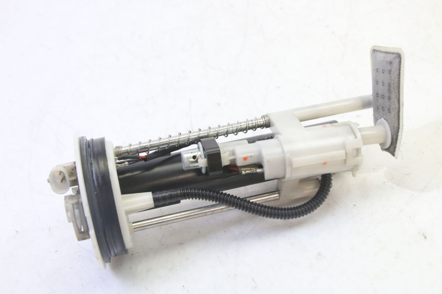 photo de POMPA CARBURANTE YAMAHA X-MAX XMAX 125 (2010 - 2014)