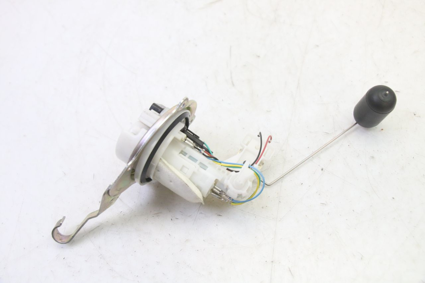 photo de POMPA CARBURANTE YAMAHA XMAX X-MAX 125 (2021 - 2025)