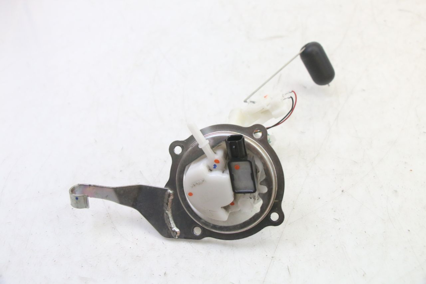 photo de POMPA CARBURANTE YAMAHA XMAX X-MAX 125 (2021 - 2025)
