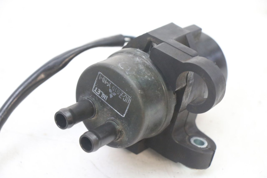 photo de POMPA CARBURANTE YAMAHA FZS FAZER 600 (2001 - 2003)