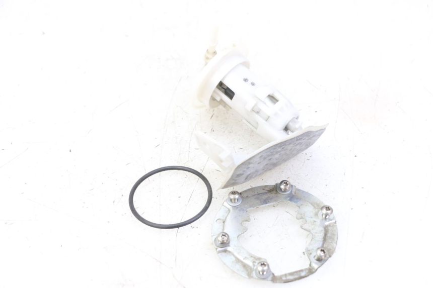 photo de POMPA CARBURANTE PIAGGIO ZIP 4T 50 (2018 - 2020) - Dettagli dei punti di fissaggio