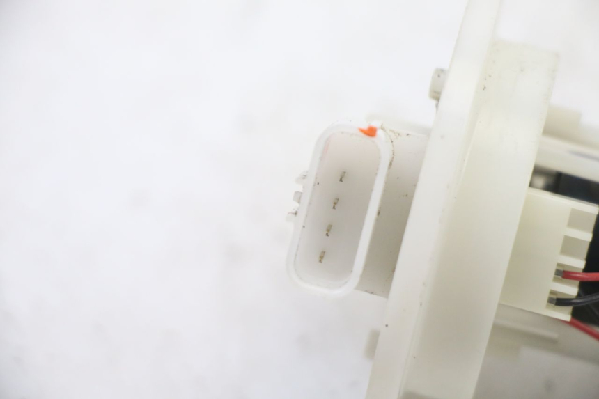 photo de POMPA CARBURANTE PIAGGIO ZIP 4T 50 (2018 - 2020) - Altra angolazione