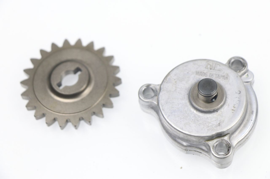 photo de POMPA OLIO SUZUKI DR DJEBEL 600 (1985 - 1990)