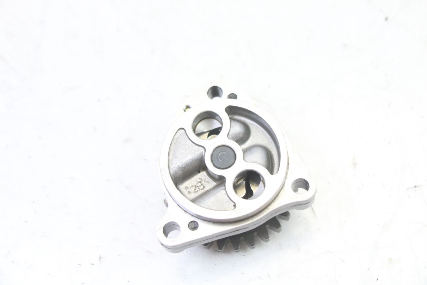 photo de POMPA OLIO SUZUKI GS GSE 500 (2001 - 2003)