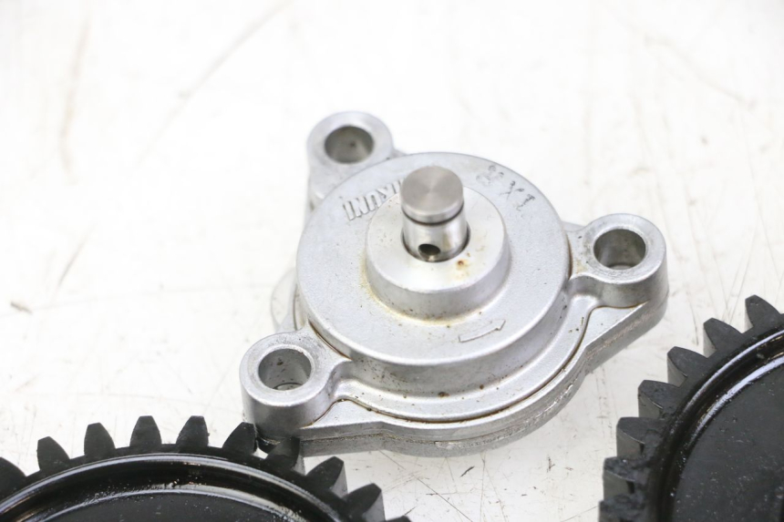 photo de POMPA OLIO PEUGEOT SATELIS 125 (2013 - 2018)