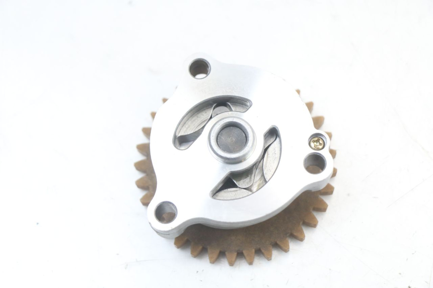 photo de POMPA OLIO SUZUKI VL INTRUDER 125 (2004 - 2007)