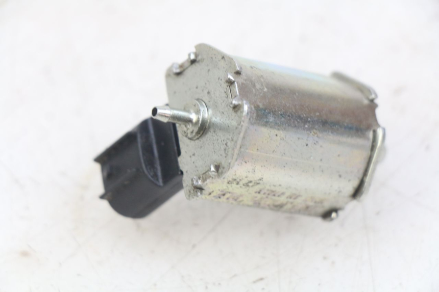 photo de POMPA OLIO PEUGEOT TKR TREKKER FURIOUS 50 (2005 - 2014)